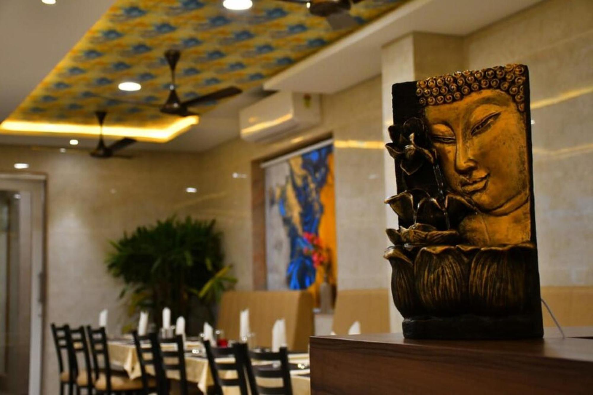 Residenza Adhikrishna Arcade Hotel Erode Kültér fotó